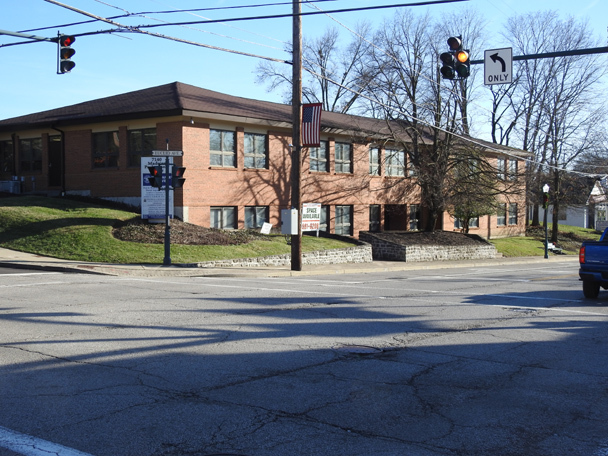 7140 Miami Ave, Cincinnati, OH for lease - Building Photo - Image 1 of 8