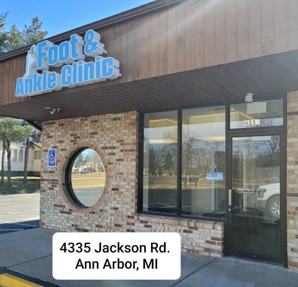 4335-4395 Jackson Rd, Ann Arbor, MI for lease - Building Photo - Image 3 of 4