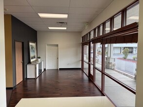 8445 Sierra College Blvd, Roseville, CA for lease Lobby- Image 2 of 6