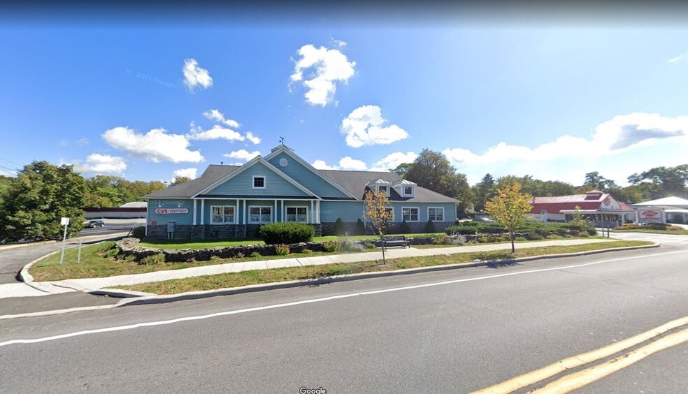 4170 Albany Post Rd, Hyde Park, NY for sale - Building Photo - Image 2 of 10