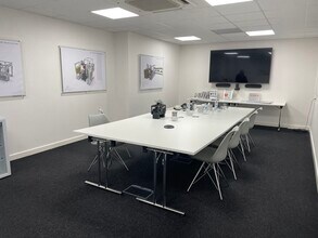 Foxcote Ave, Bath for lease Interior Photo- Image 1 of 2