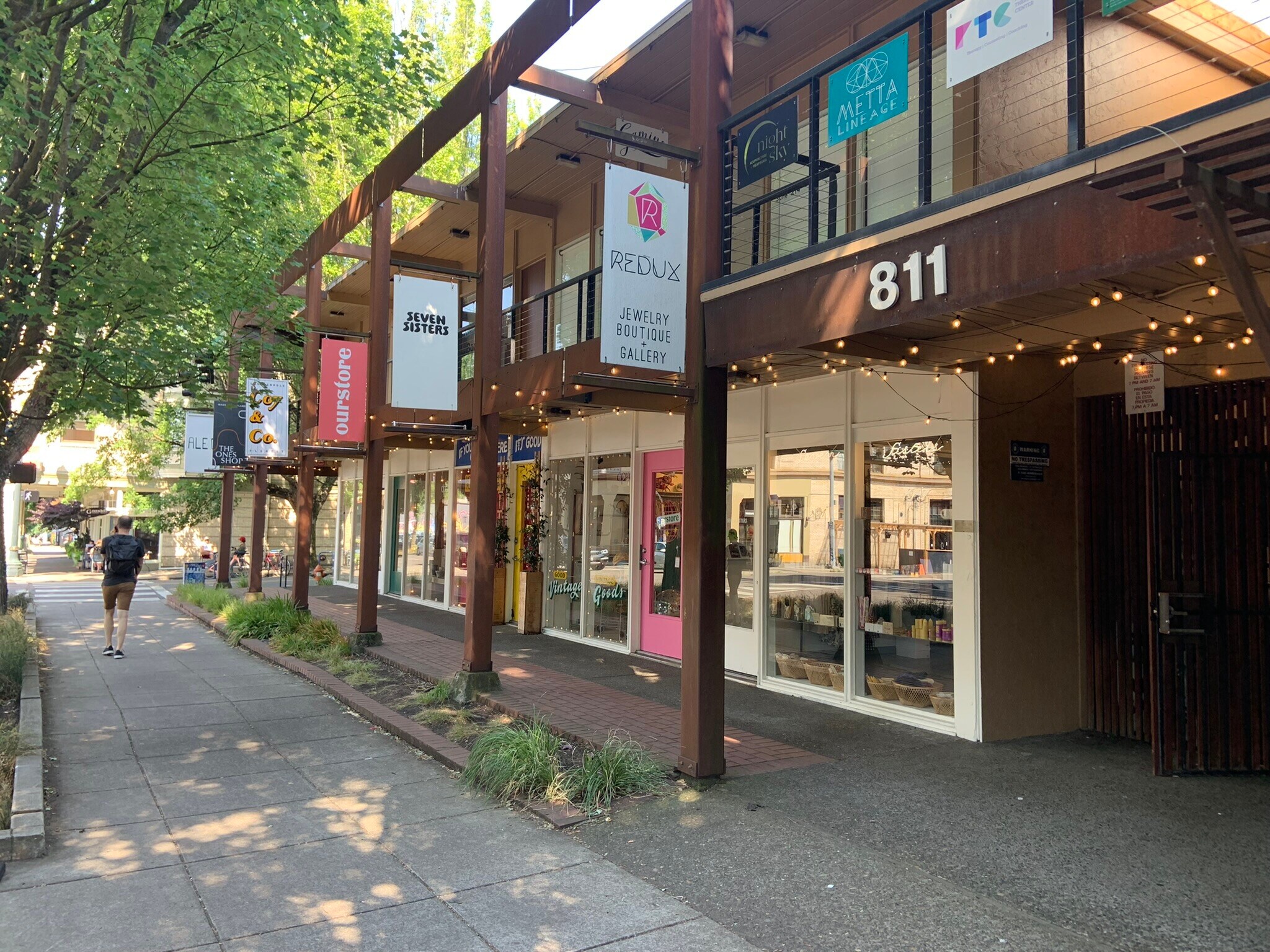 811 E Burnside St, Portland, OR for lease Building Photo- Image 1 of 12