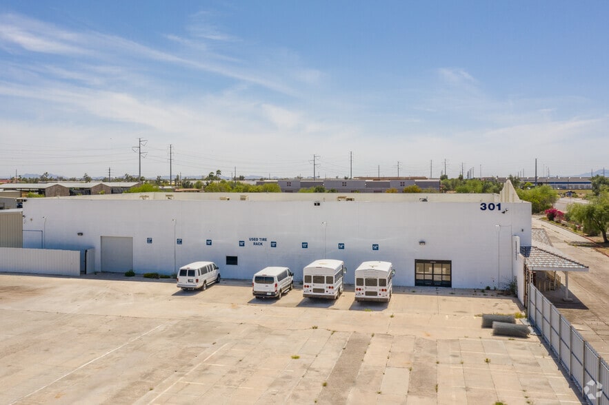 301 N 56th St, Chandler, AZ for sale - Primary Photo - Image 1 of 1