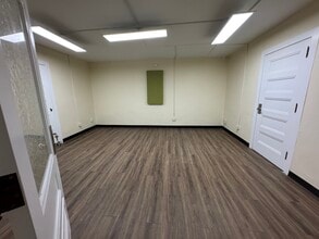 221 E Van Buren Ave, Harlingen, TX for lease Interior Photo- Image 1 of 3