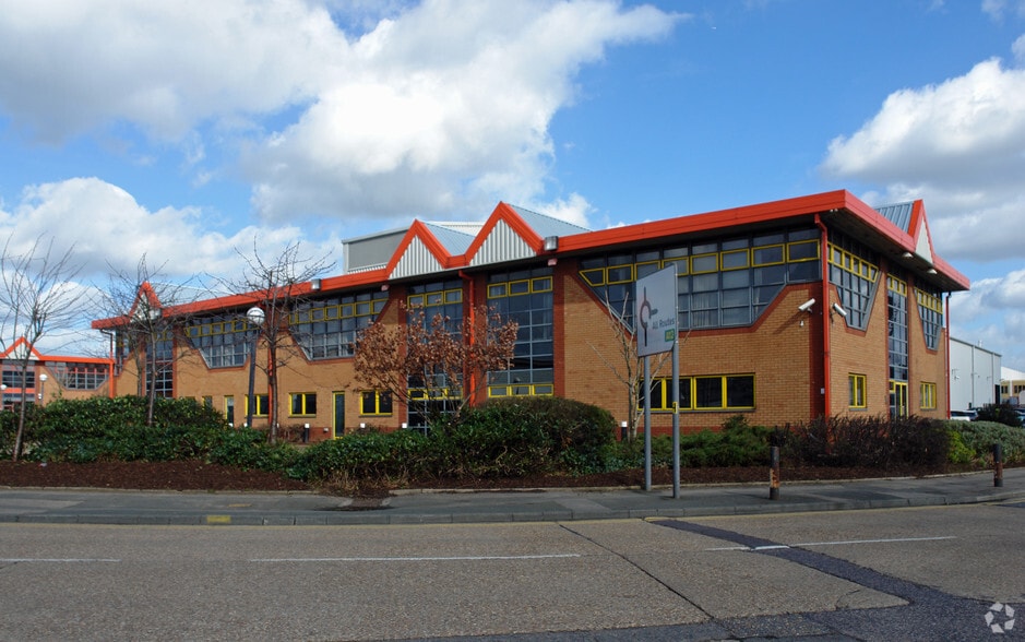 1-4 Ashton Rd, Romford for sale - Building Photo - Image 3 of 11