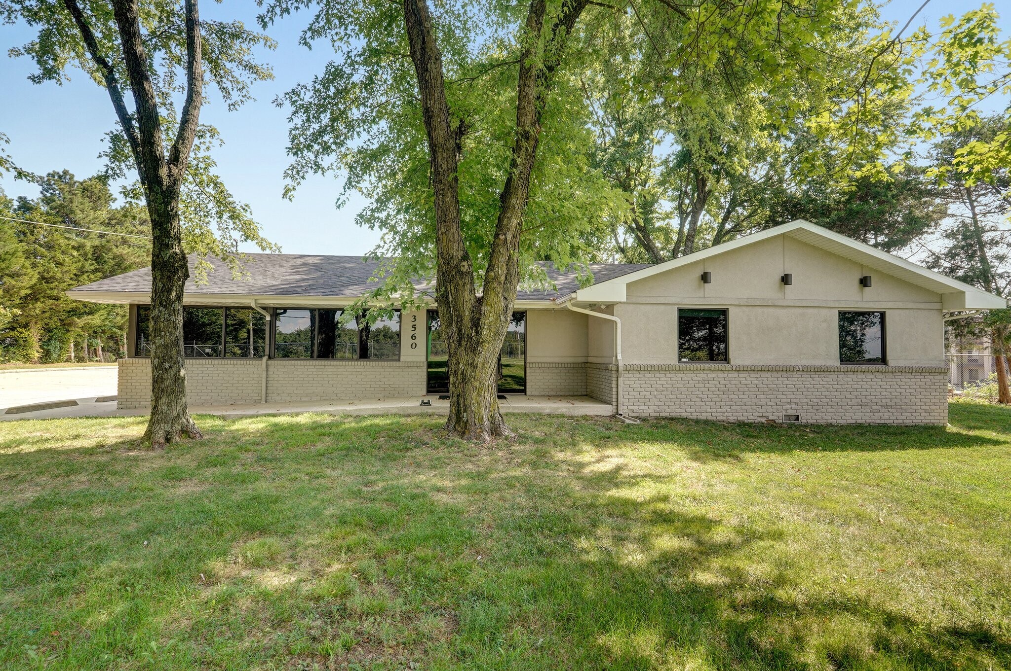 3560 E Evergreen St, Springfield, MO for sale Building Photo- Image 1 of 1