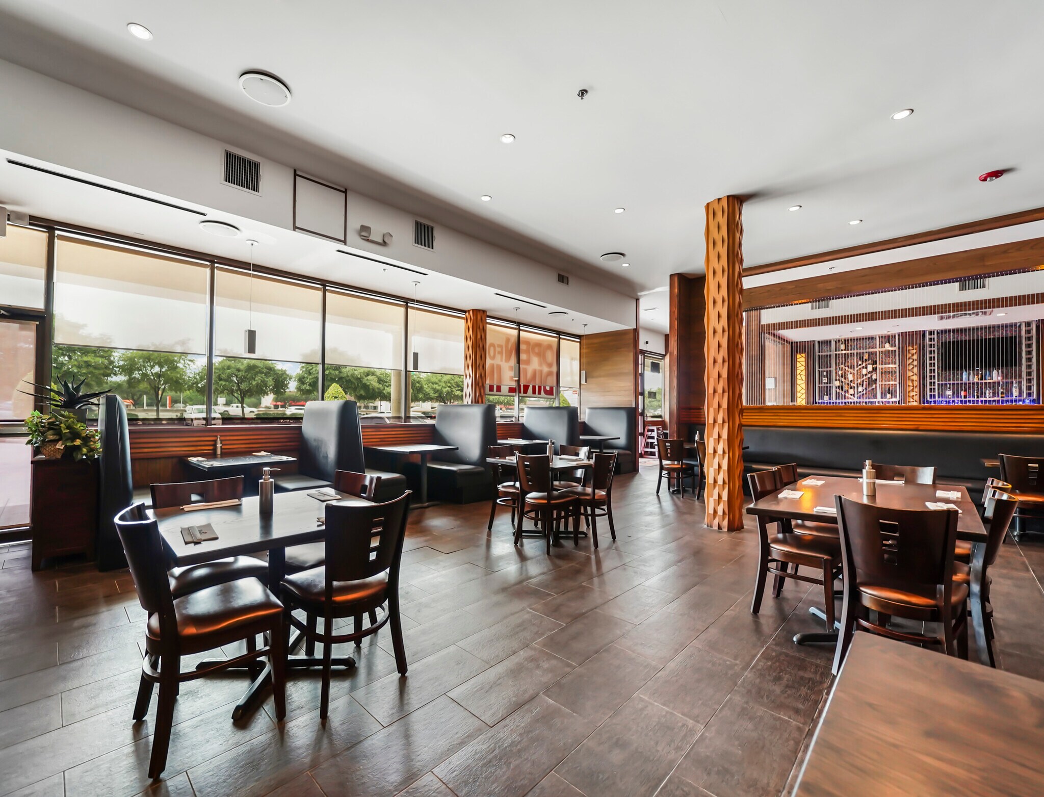 3800 Southwest Fwy, Houston, TX 77027 Summit Plaza