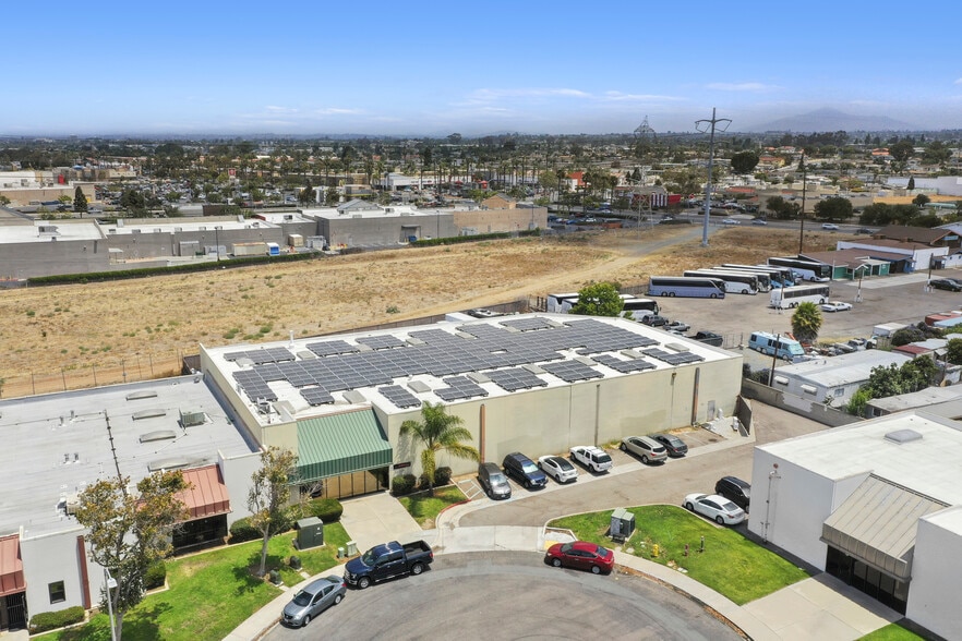 616 Marsat Ct, Chula Vista, CA for lease - Building Photo - Image 2 of 7