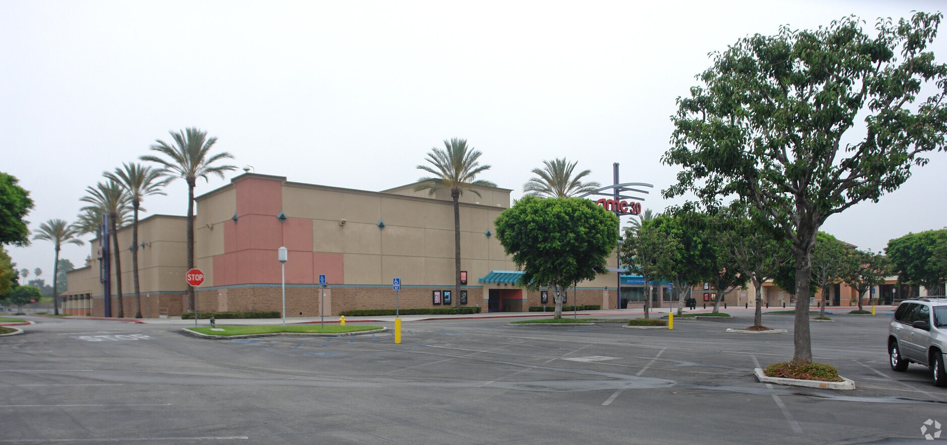 13181460 N Azusa Ave, Covina, CA, 91722 Retail Space For Lease