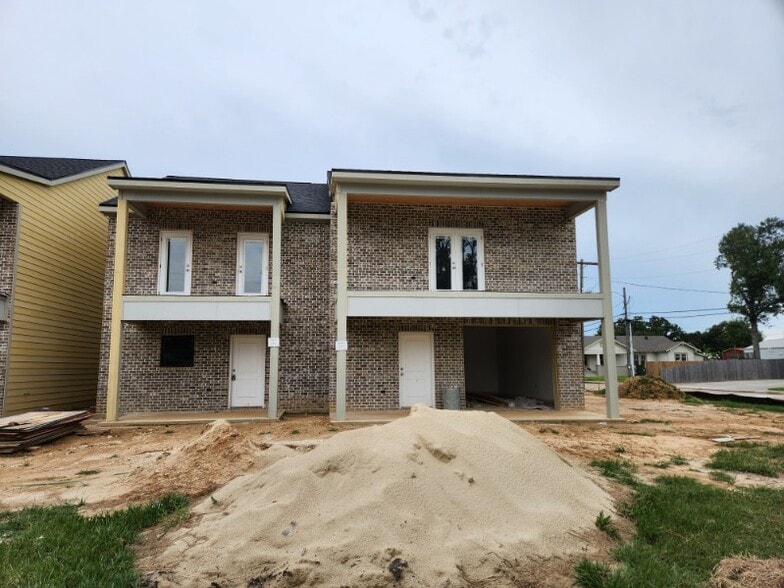 400 10th Street, Lake Charles, LA for sale - Building Photo - Image 2 of 9