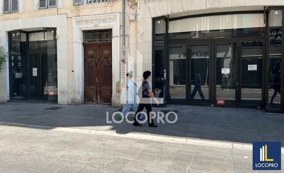 Retail in Marseille for lease - Building Photo - Image 2 of 5