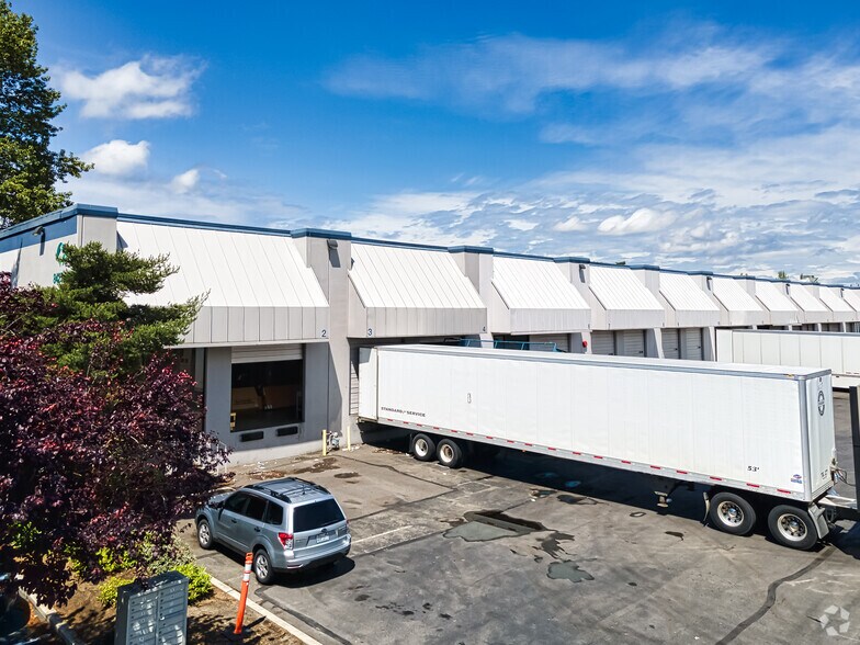 8427-8439 S 208th St, Kent, WA for sale - Primary Photo - Image 1 of 1