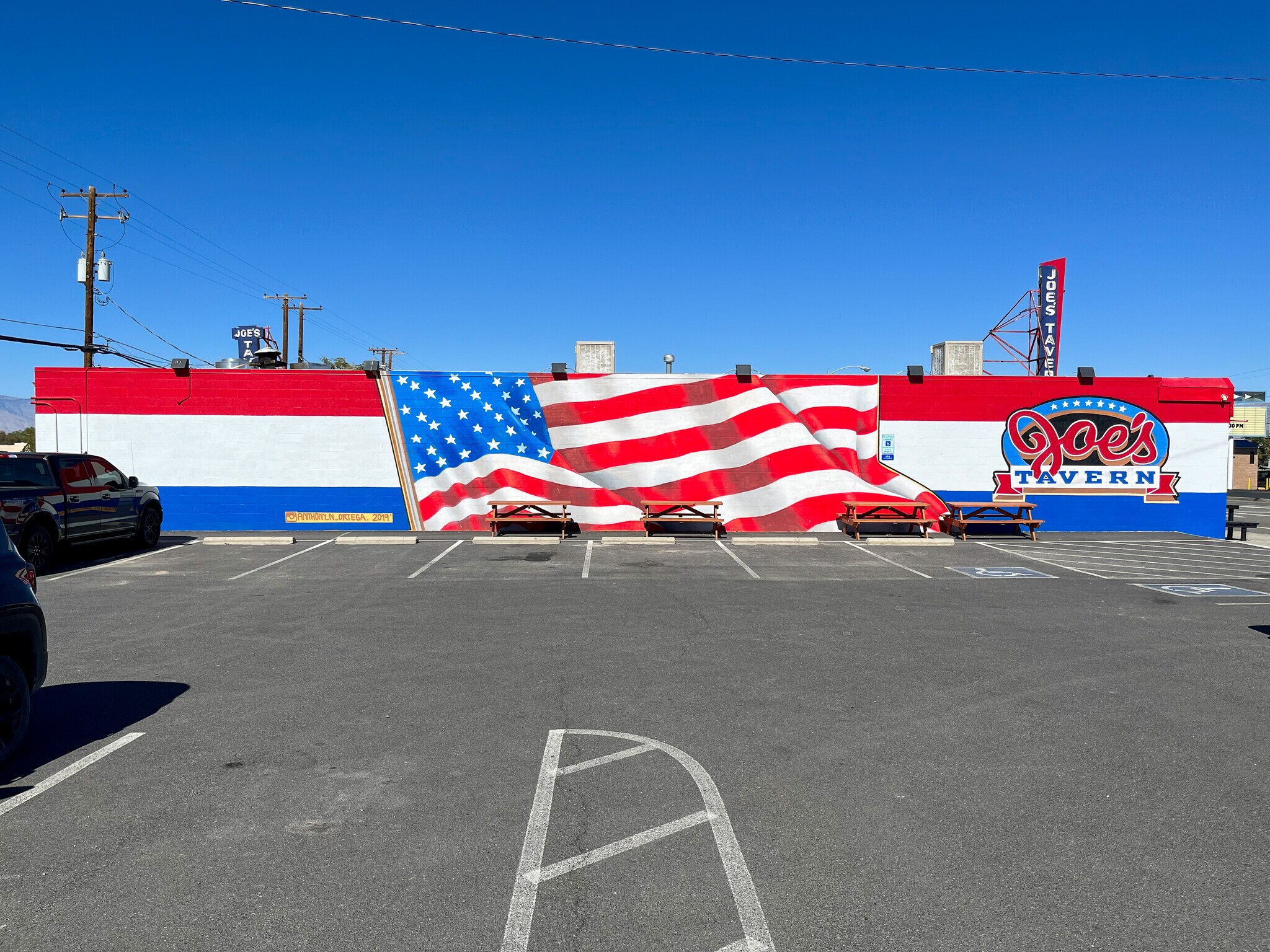 545 E St, Hawthorne, NV 89415 Joe's Tavern