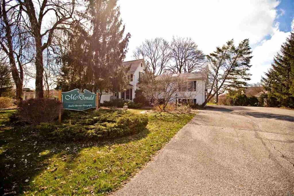 5737 S Ironwood Rd, South Bend, IN 46614