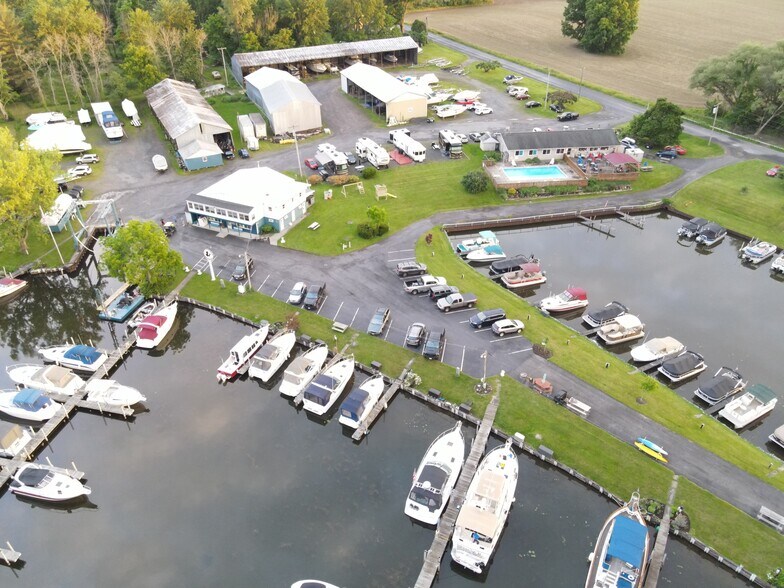 9170 Horseshoe Island Rd, Clay, NY 13041