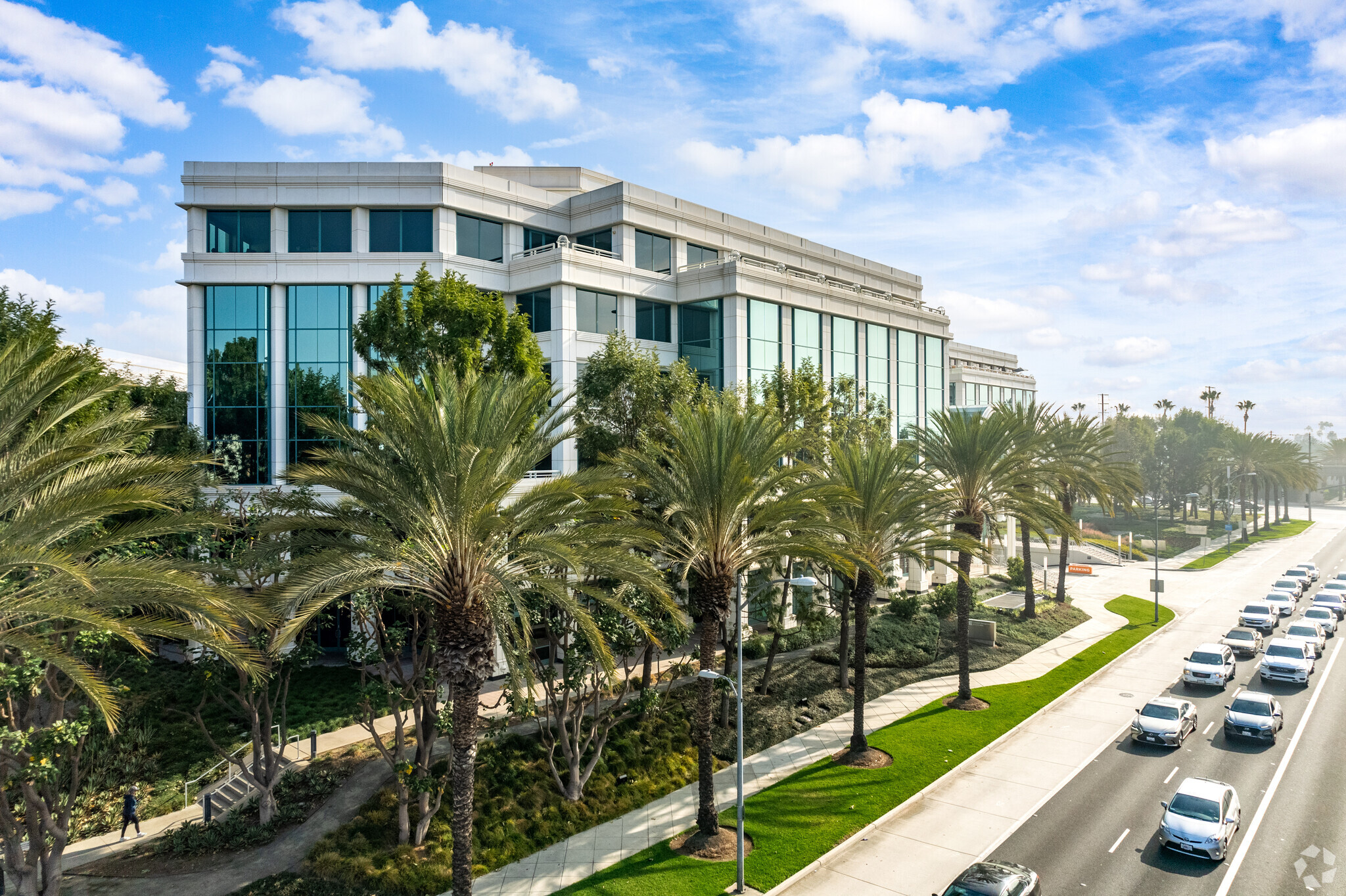 1601 Cloverfield Blvd, Santa Monica, CA for sale Primary Photo- Image 1 of 1