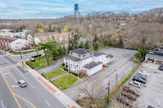 220 Glen St, Glen Cove, NY - AERIAL  map view