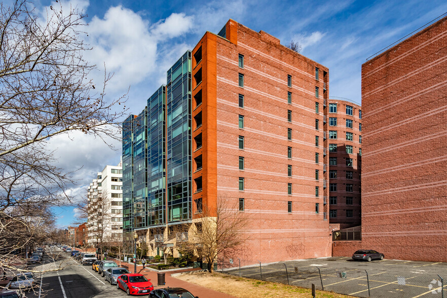 1117 10th St NW, Washington, DC for lease - Building Photo - Image 2 of 3