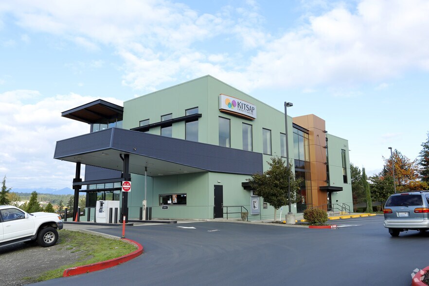 2041 NW Myhre Rd, Silverdale, WA 98383 Kitsap Credit Union