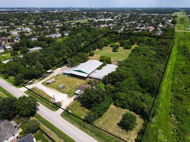 9611 Gaines Rd, Sugar Land, TX for sale - Gaines 9611 Aerial 17_Small - Image 1 of 4