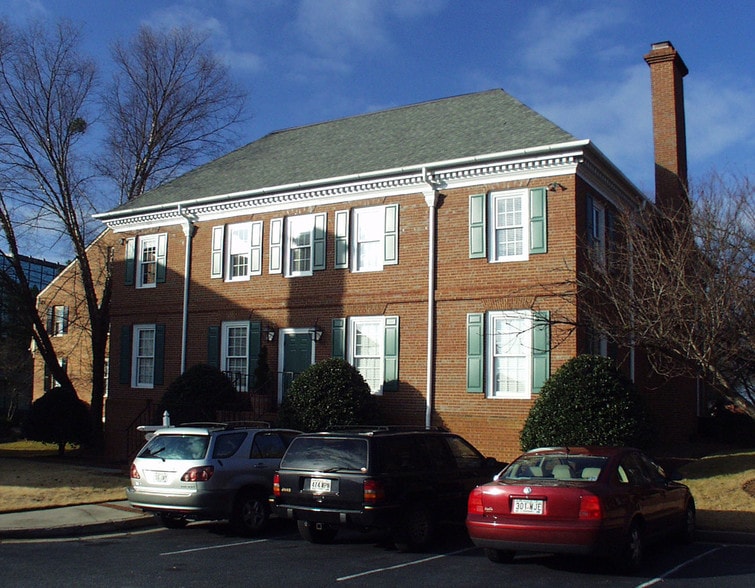 1827 Powers Ferry Rd SE, Atlanta, GA for lease - Building Photo - Image 3 of 40