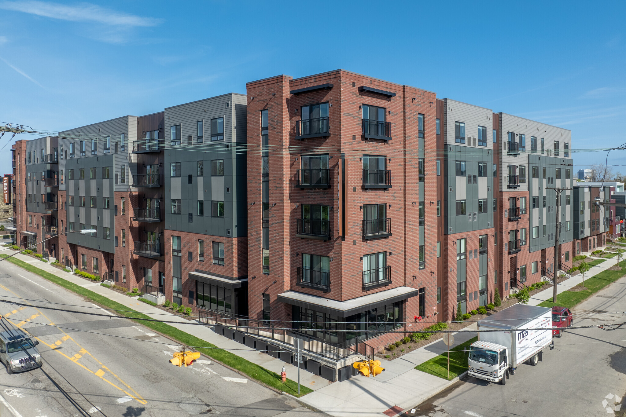 1910 Abbey Ave, Cleveland, OH for lease Building Photo- Image 1 of 9