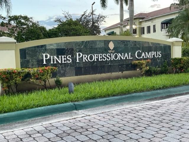 17900 NW 5th St, Pembroke Pines, FL for lease - Building Photo - Image 2 of 12