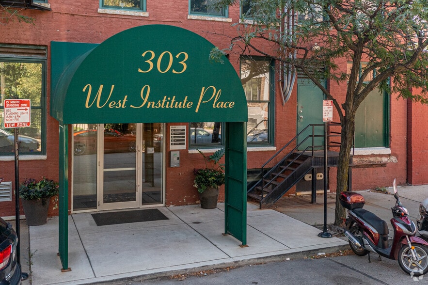 303 W Institute Pl, Chicago, IL for lease - Building Photo - Image 2 of 10