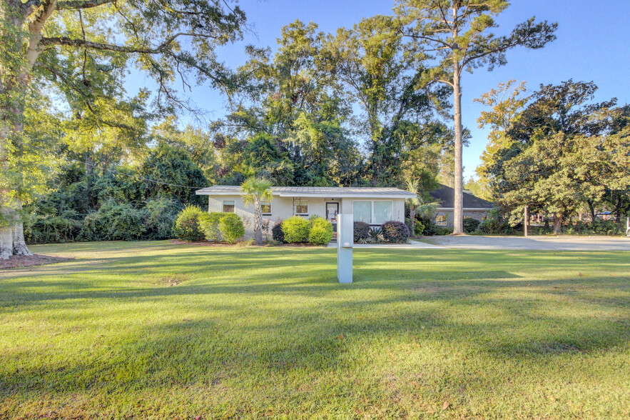 314 W 4th North St, Summerville, SC for sale - Primary Photo - Image 1 of 1