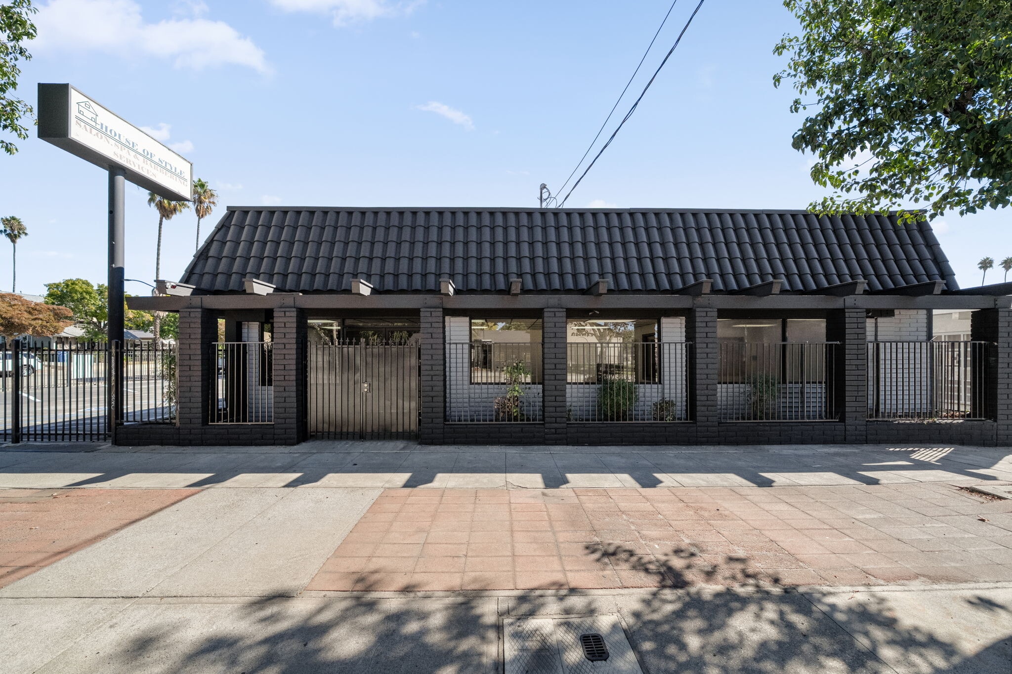 570 N Towne Ave, Pomona, CA for lease Building Photo- Image 1 of 29