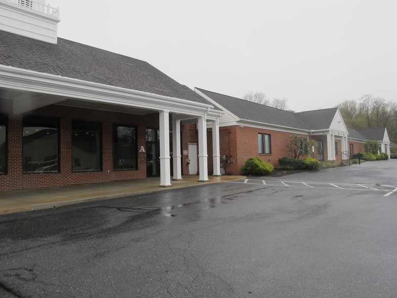 790-798 New Holland Ave, Lancaster, PA for lease - Building Photo - Image 3 of 8