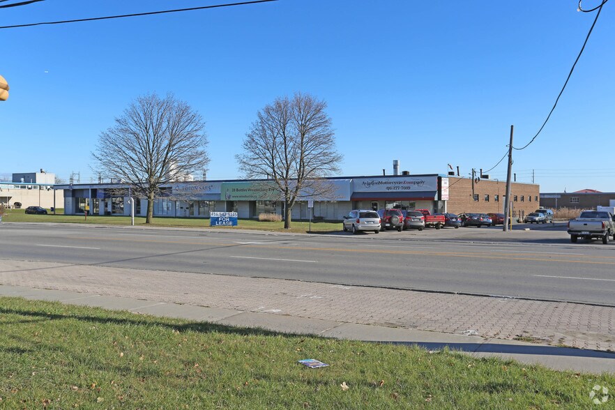 848-872 Lakeshore Rd, Mississauga, ON for sale - Primary Photo - Image 1 of 1