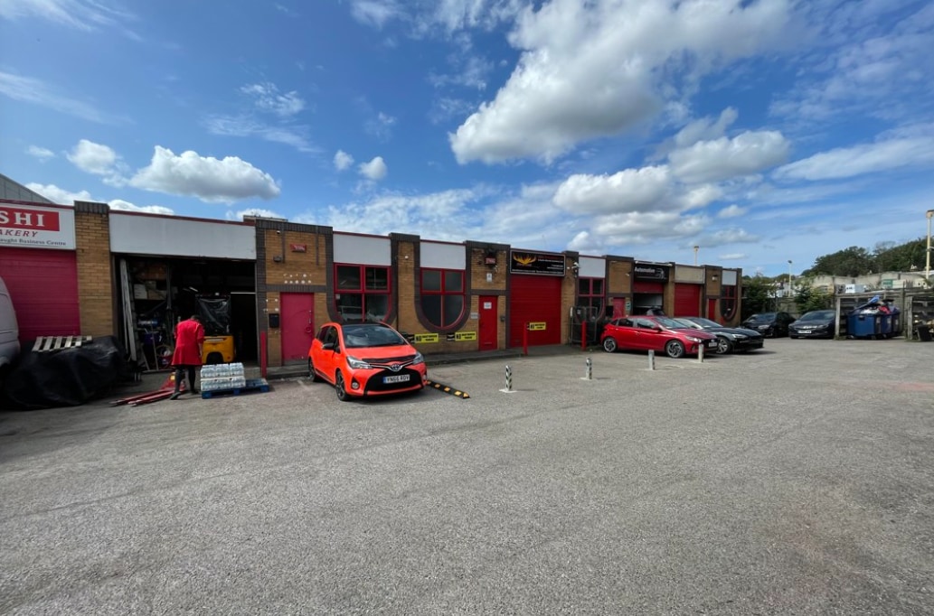 Malham Rd, London for lease Primary Photo- Image 1 of 2