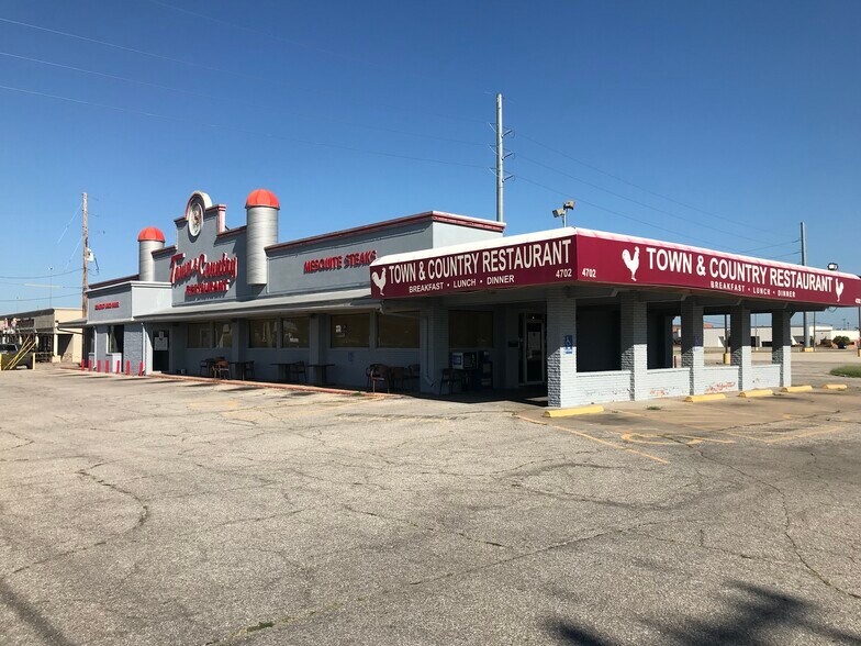 4702 W Kellogg Dr, Wichita, KS for sale - Building Photo - Image 1 of 1