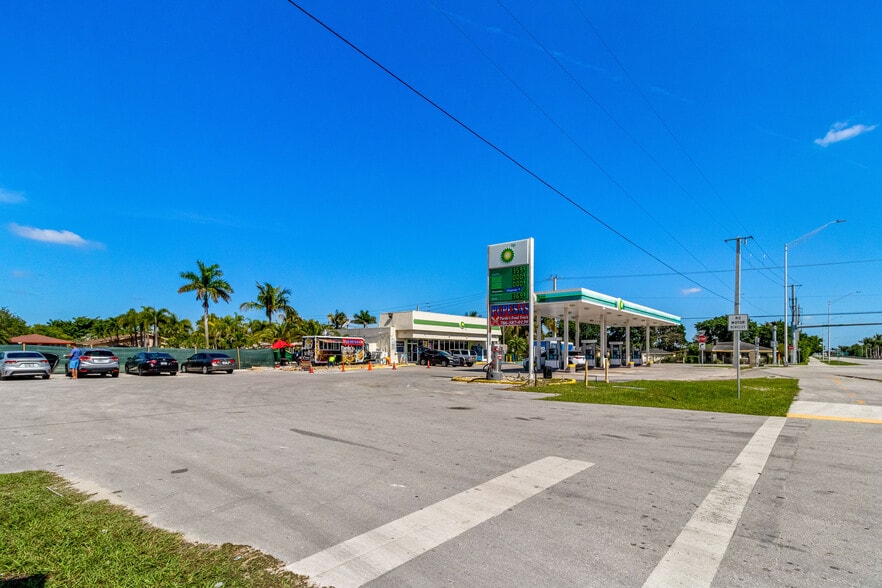 27200 SW 177th Ave, Homestead, FL for sale - Building Photo - Image 2 of 11