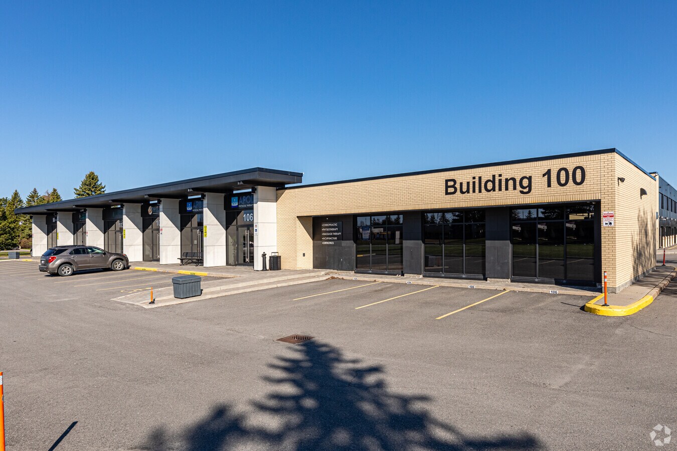 2310 St Laurent Blvd, Ottawa, ON K1G 4J8
