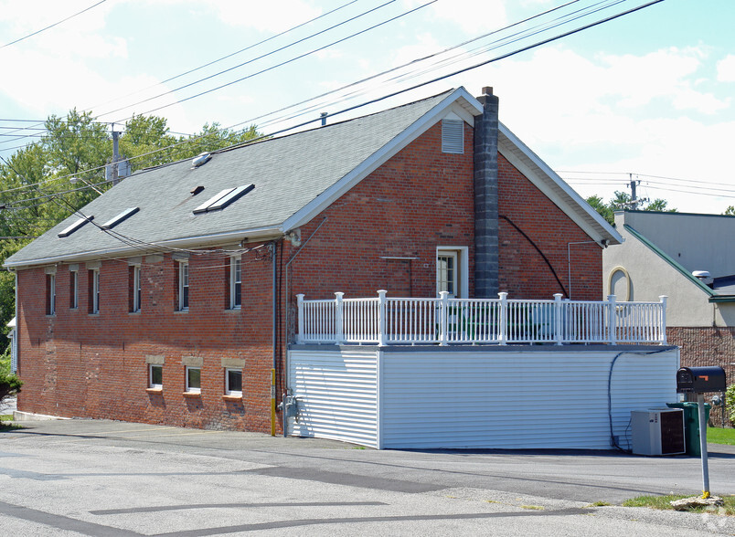 2301 Western Ave, Guilderland, NY for sale - Building Photo - Image 2 of 14