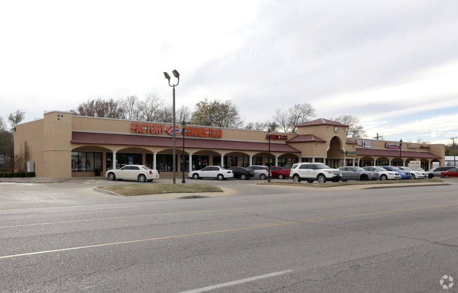 1209-1233 W Will Rogers Blvd, Claremore, OK for sale - Primary Photo - Image 1 of 1