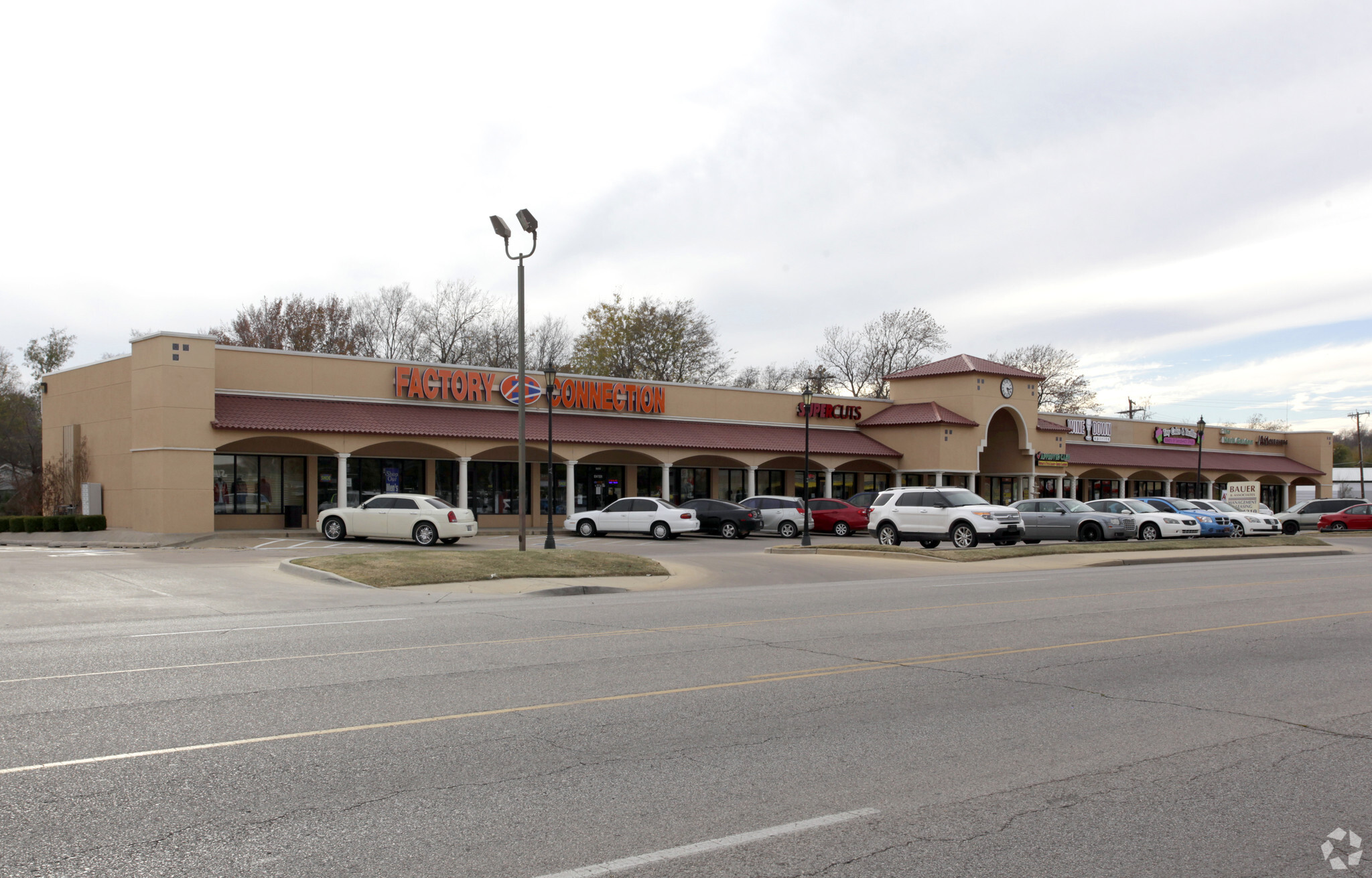 1209-1233 W Will Rogers Blvd, Claremore, OK for sale Primary Photo- Image 1 of 1