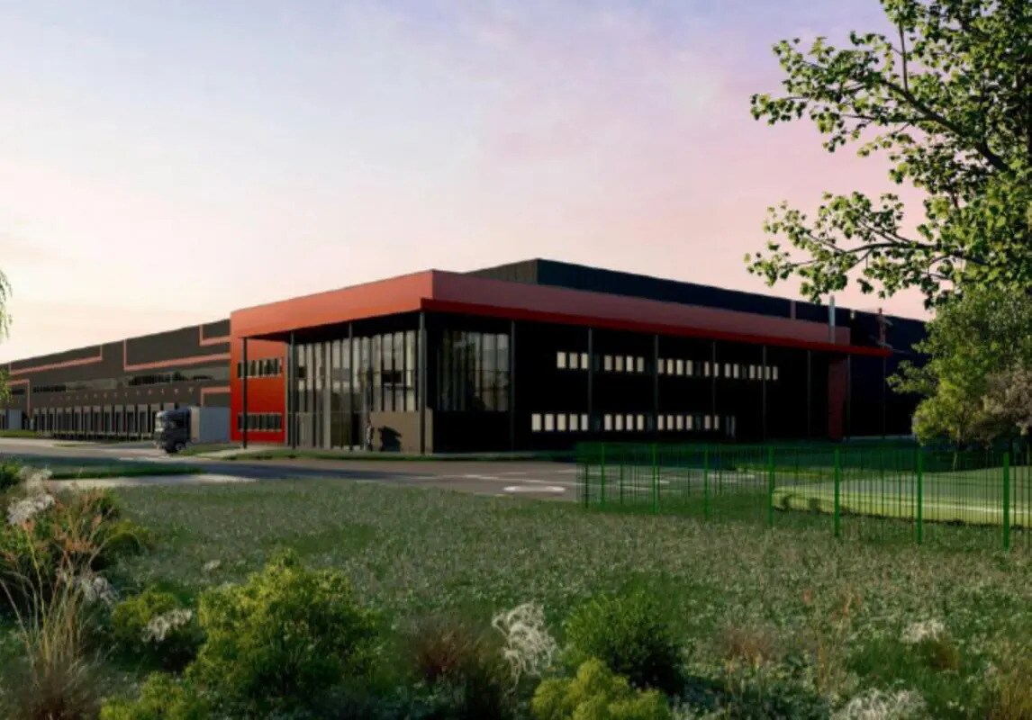 Industrial in Bruyères-sur-Oise for lease Building Photo- Image 1 of 6