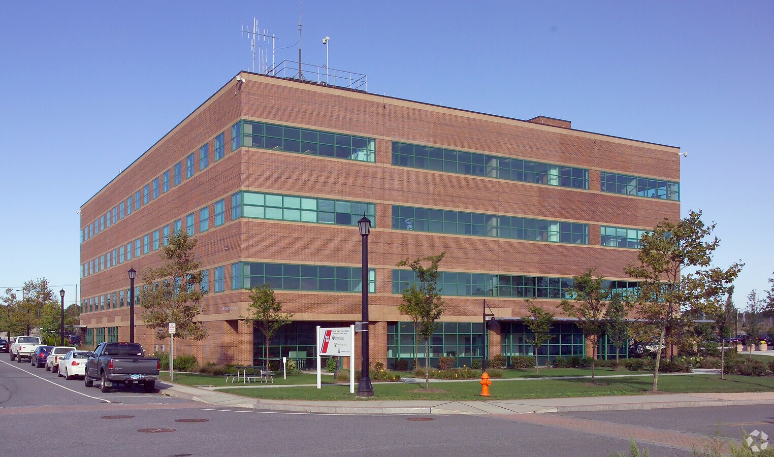 1 Chelsea St, New London, CT, 06320 Office Space For Lease