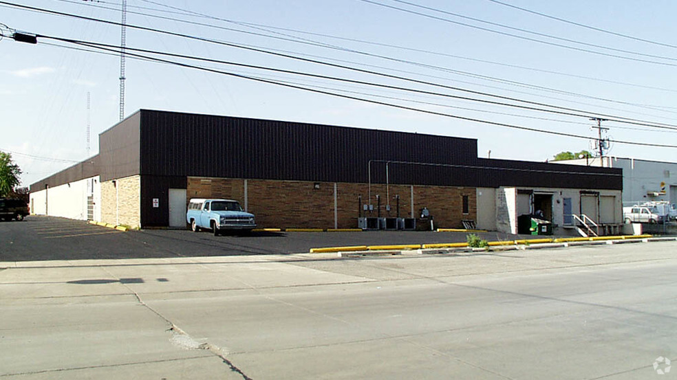 12701 Northend Ave, Oak Park, MI for lease - Building Photo - Image 2 of 6