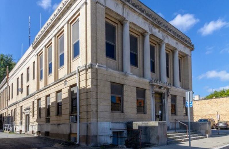 1012 5th Ave, Coraopolis, PA for sale - Primary Photo - Image 1 of 1