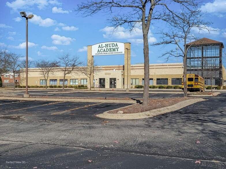 7455 Jensen Blvd, Hanover Park, IL for sale - Building Photo - Image 3 of 6