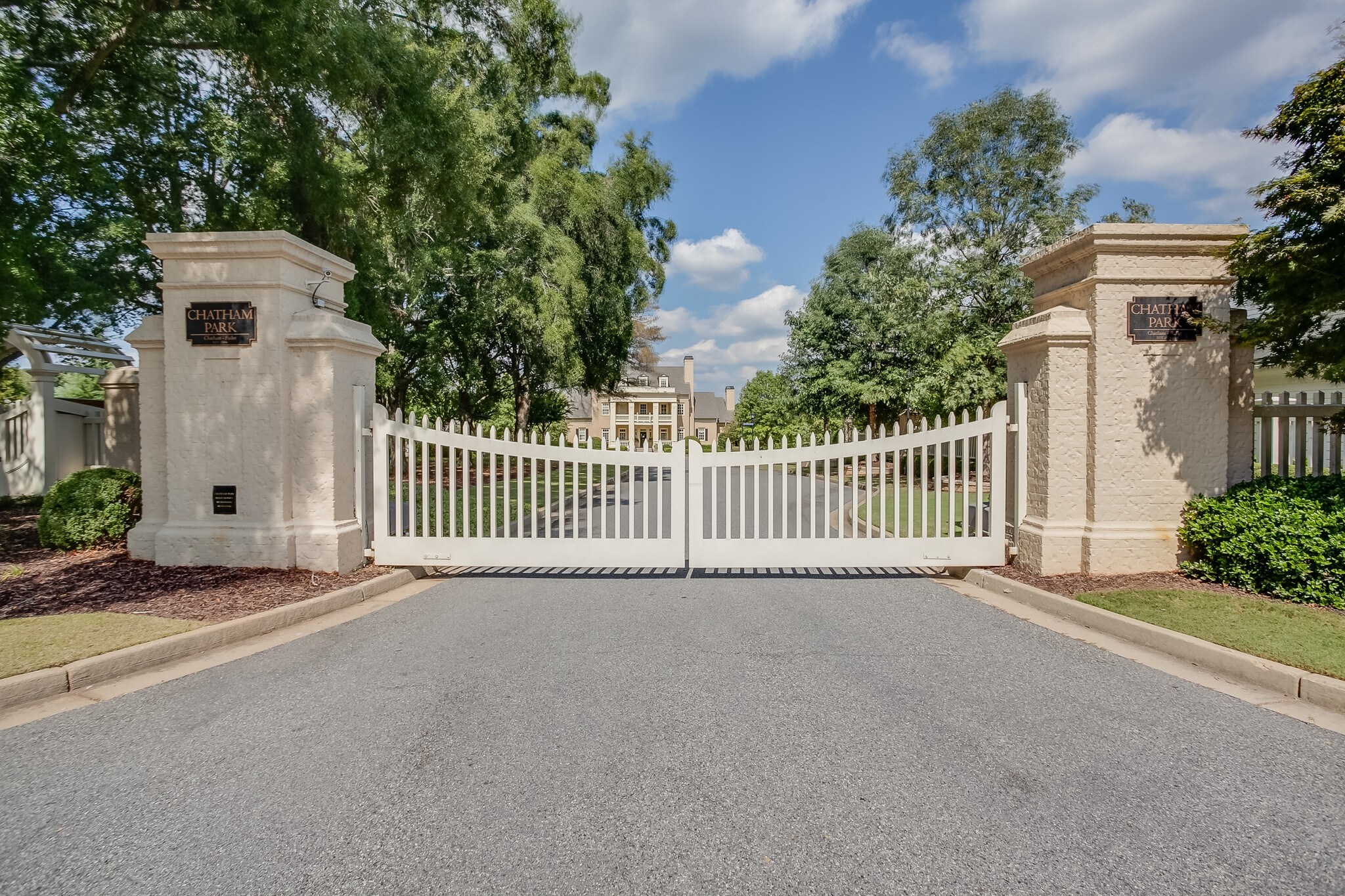 1055 Lancaster Sq, Roswell, GA for sale Building Photo- Image 1 of 1