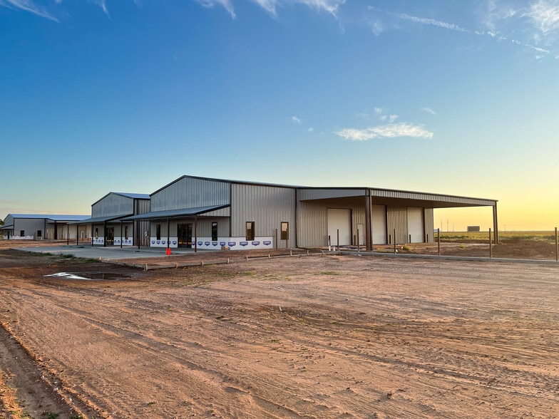 12701 CR 3100, Slaton, TX for lease - Building Photo - Image 2 of 5