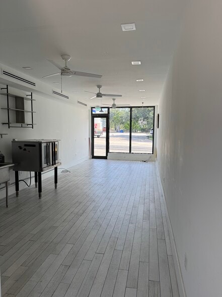 811-817 Belvedere Rd, West Palm Beach, FL for lease - Building Photo - Image 1 of 3