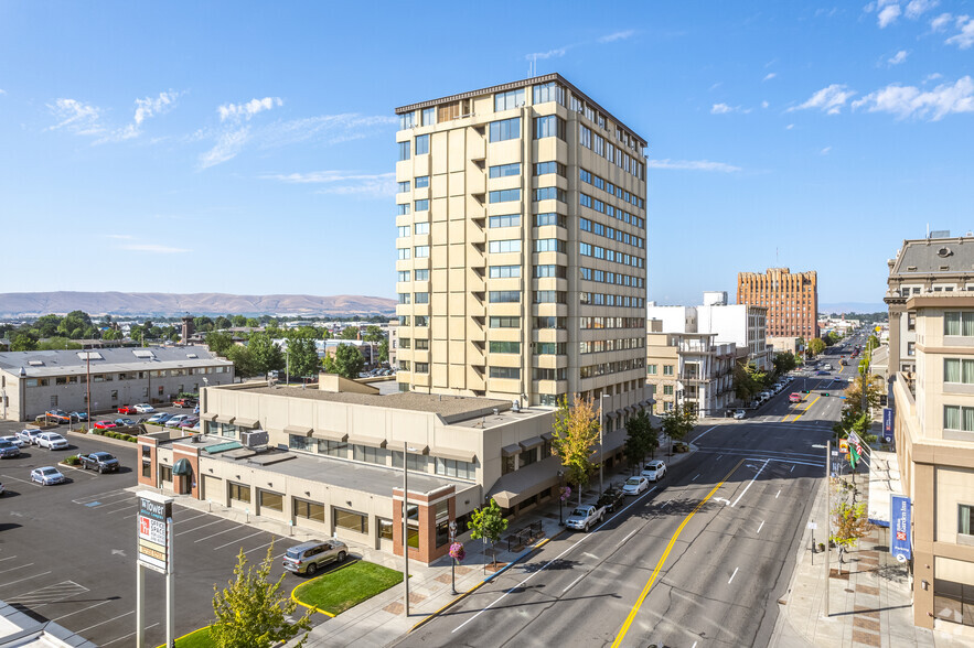 402 E Yakima Ave, Yakima, WA for lease - Building Photo - Image 1 of 15