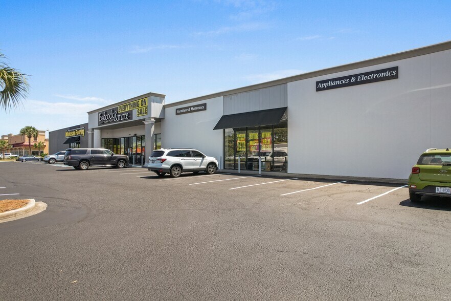 2301 Highway 17 S, North Myrtle Beach, SC for sale - Building Photo - Image 1 of 1