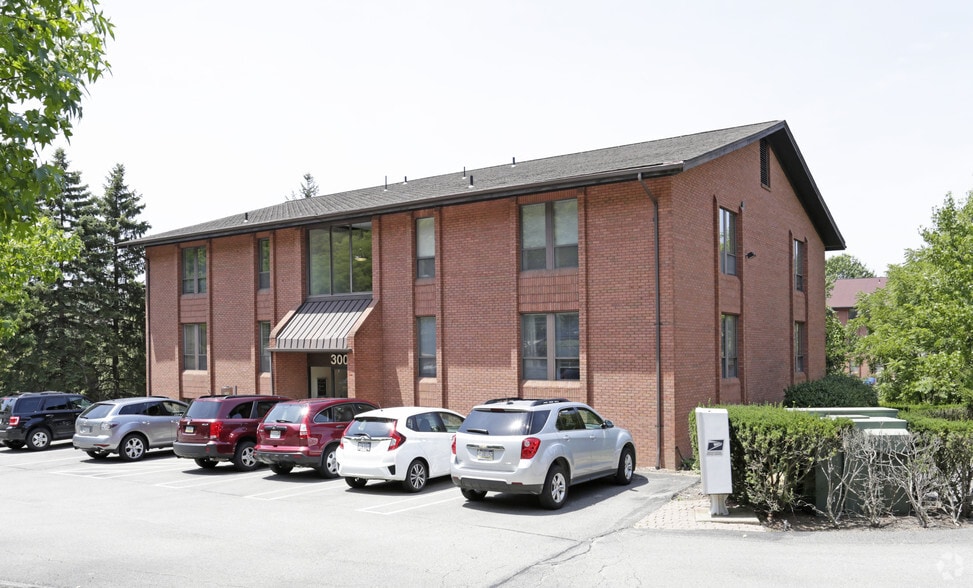 300 Mcknight Park Dr, Pittsburgh, PA for sale - Primary Photo - Image 1 of 4